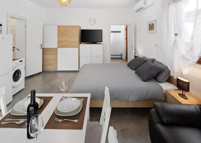 Gorgeous In With Wifi Poreč